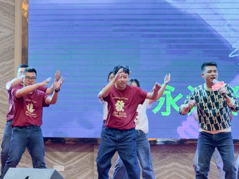 拓路前行·領跑未來 | 集團2023年度總結會暨2024迎新晚會圓滿結束！(圖30)